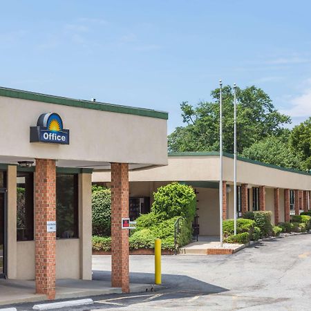 Days Inn By Wyndham בדפורד מראה חיצוני תמונה